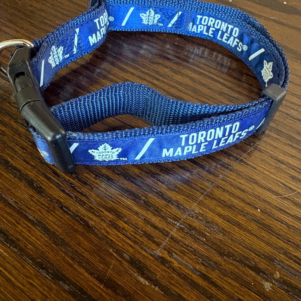 Toronto Maple Leafs Dog Collar small